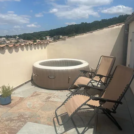 Chaleureux Avec Jacuzzi-terrasses Rooftop-rafraichisseur-parking-wifi 몽뗄리마