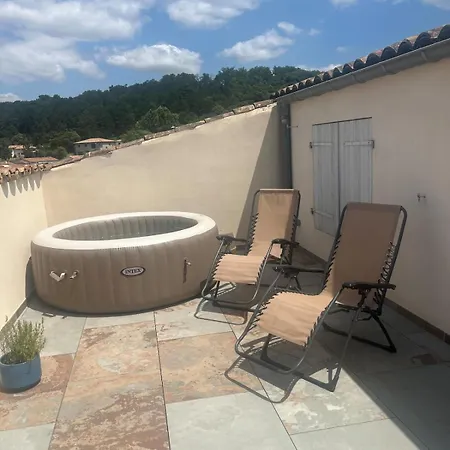 Chaleureux Avec Jacuzzi-terrasses Rooftop-rafraichisseur-parking-wifi Apartment Montelimar